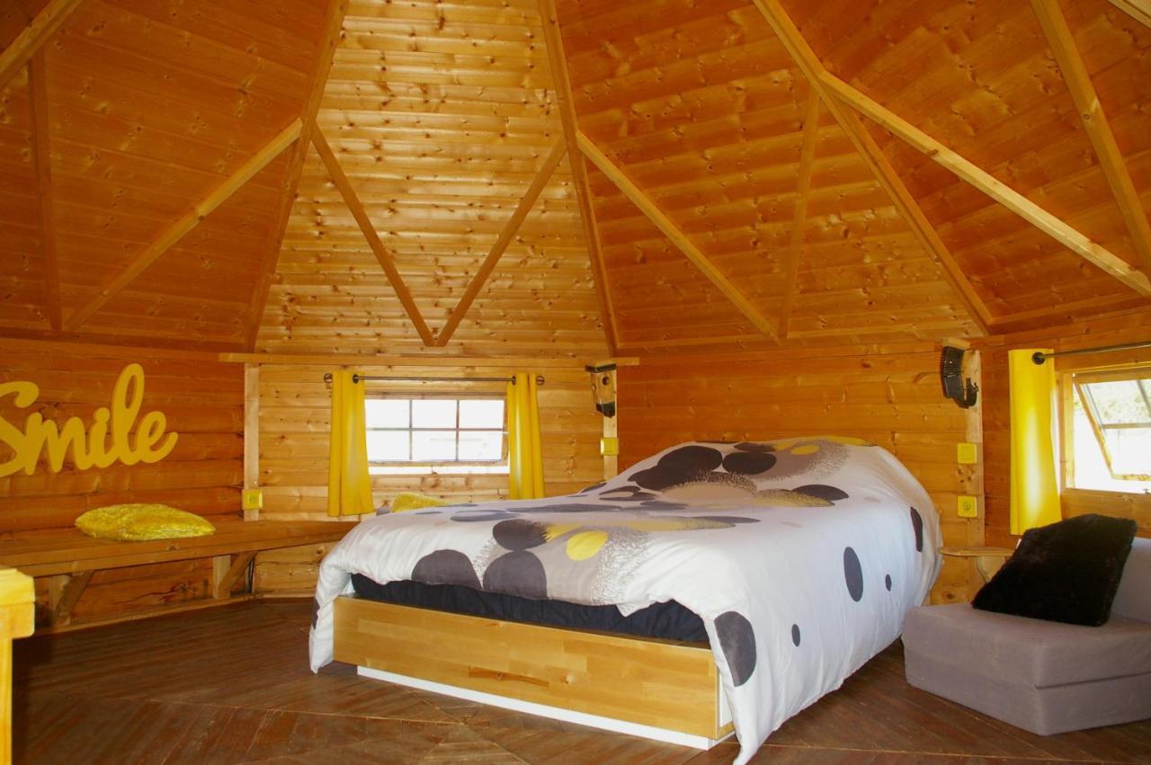 Village Privatise De Cabanes Insolites D'Ananda Ma Saint-Aubin-de-Lanquais ภายนอก รูปภาพ