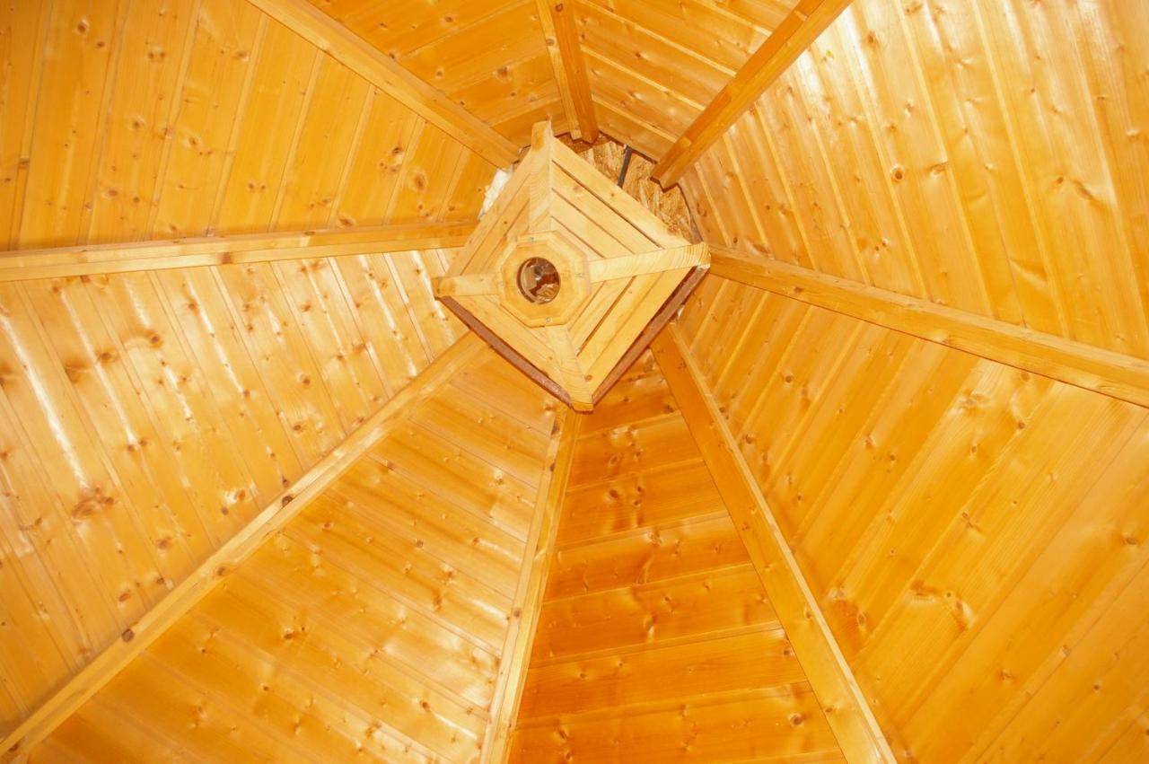 Village Privatise De Cabanes Insolites D'Ananda Ma Saint-Aubin-de-Lanquais ภายนอก รูปภาพ